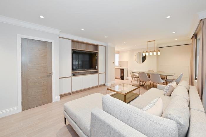 Ultra Luxury 3 Bed Mayfair Apartment ロンドン エクステリア 写真